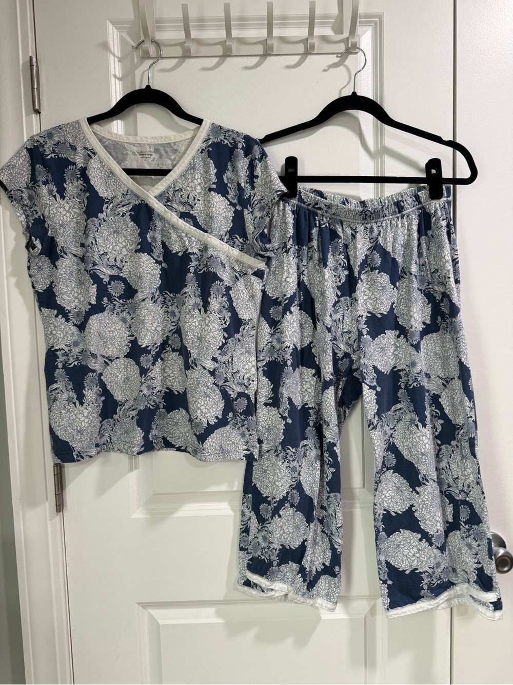 Garnet Hill Asian Wrap Short Sleeve Cropped Organic Cotton Pajamas Set S
